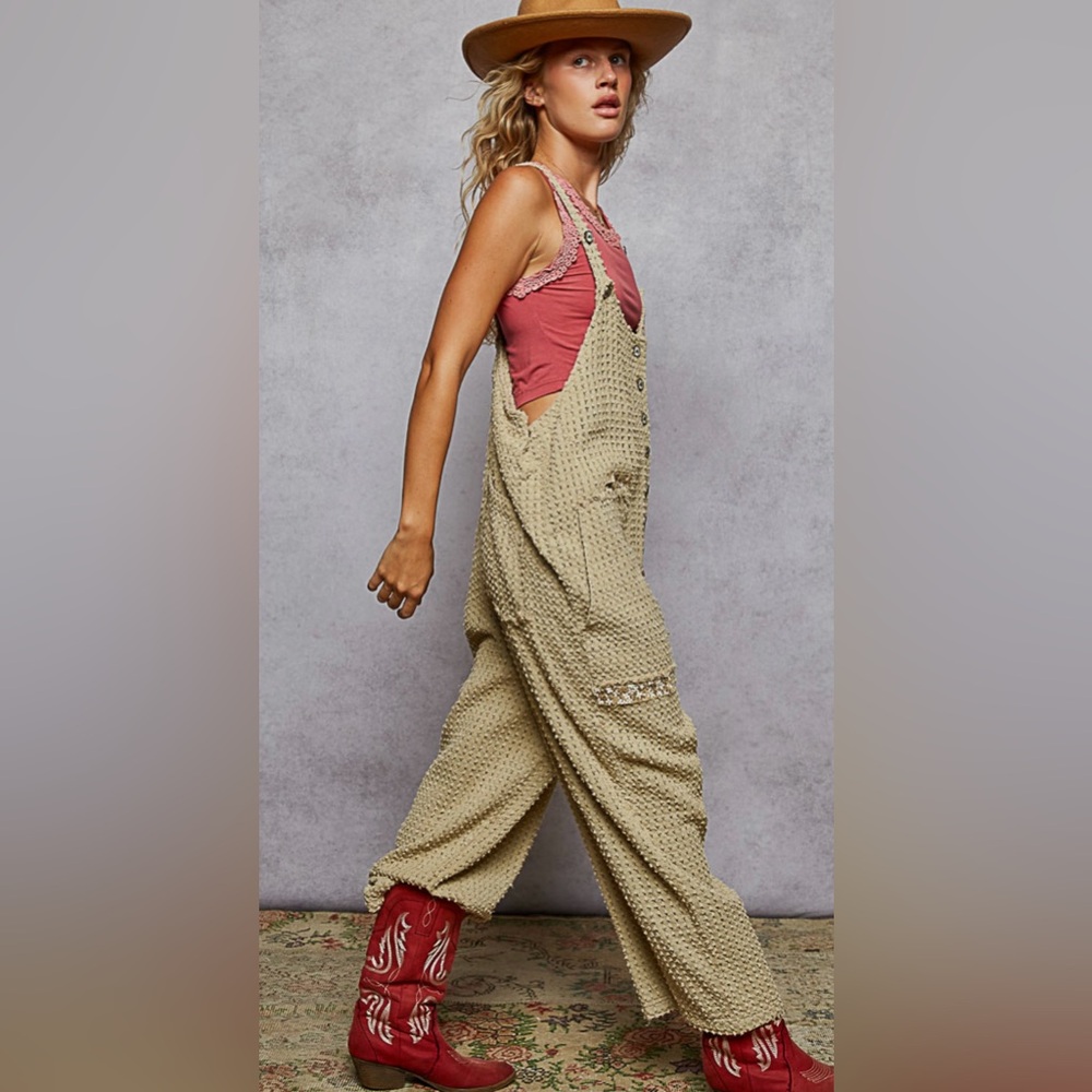 POL NWT SMALL Boho Waffle Knit Button Front Jumpsuit Khaki Sand - Picture 3 of 5